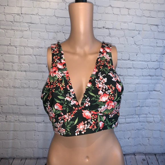 Mossimo Supply Co. Tops - Mossimo Black & Red floral Intimate Top size XL